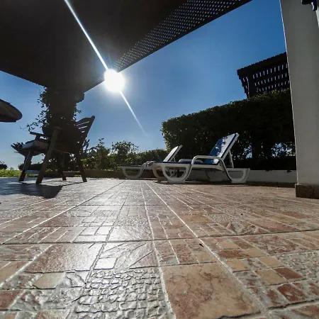 Blue Bay Beach House Larnaca Exterior photo