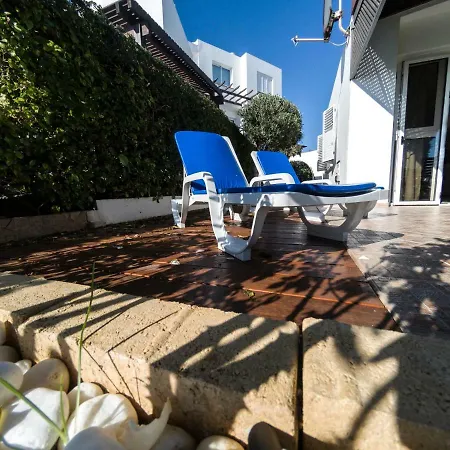 Blue Bay Beach House Larnaca Exterior photo